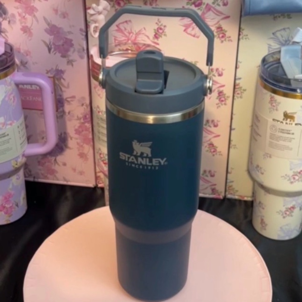 Stanley Tan Flip Straw Tumbler Box